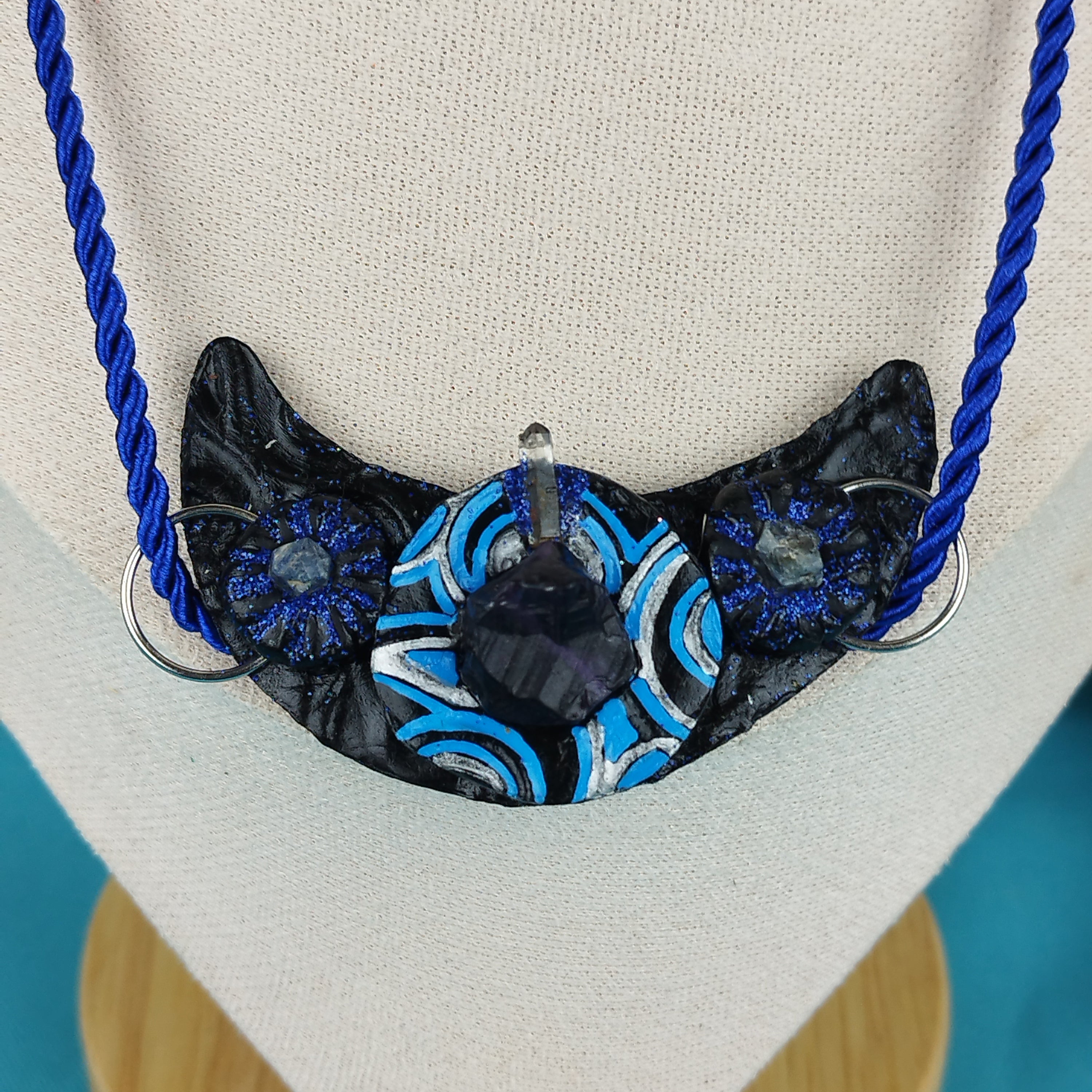 Kette Mondgöttin: Gezeiten in zwei Varianten