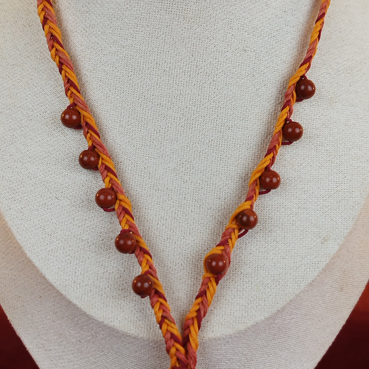 Kette: Rune Pertho
