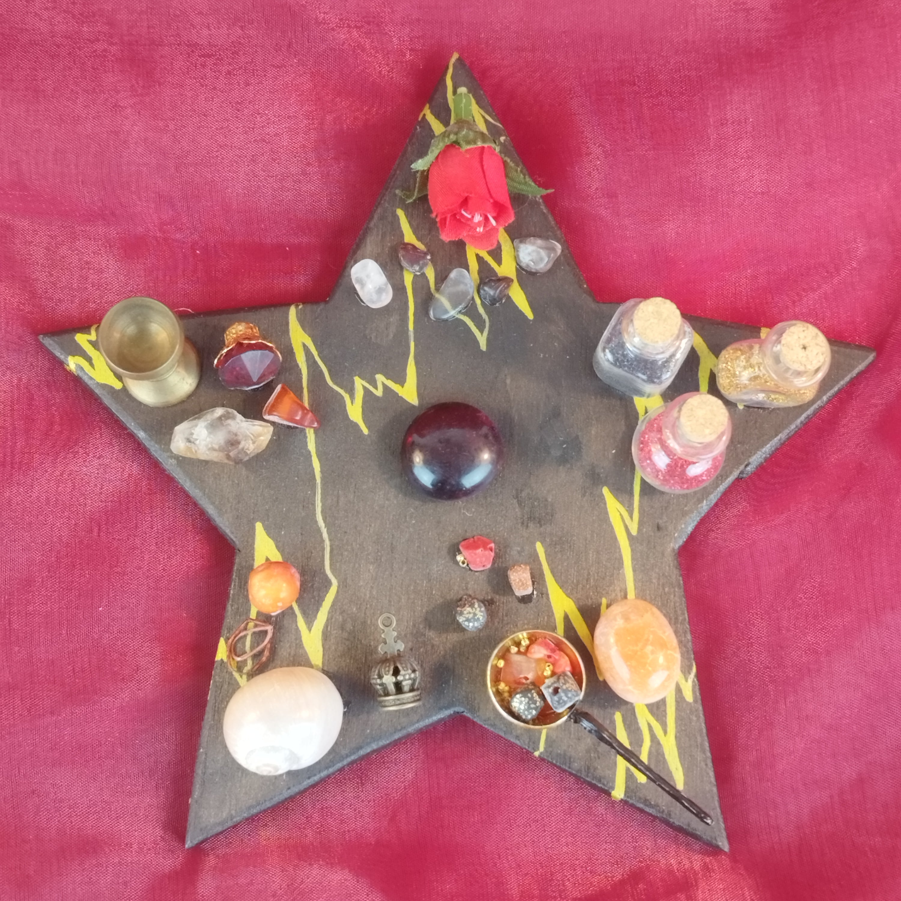 Altar: Gold im Dunklen