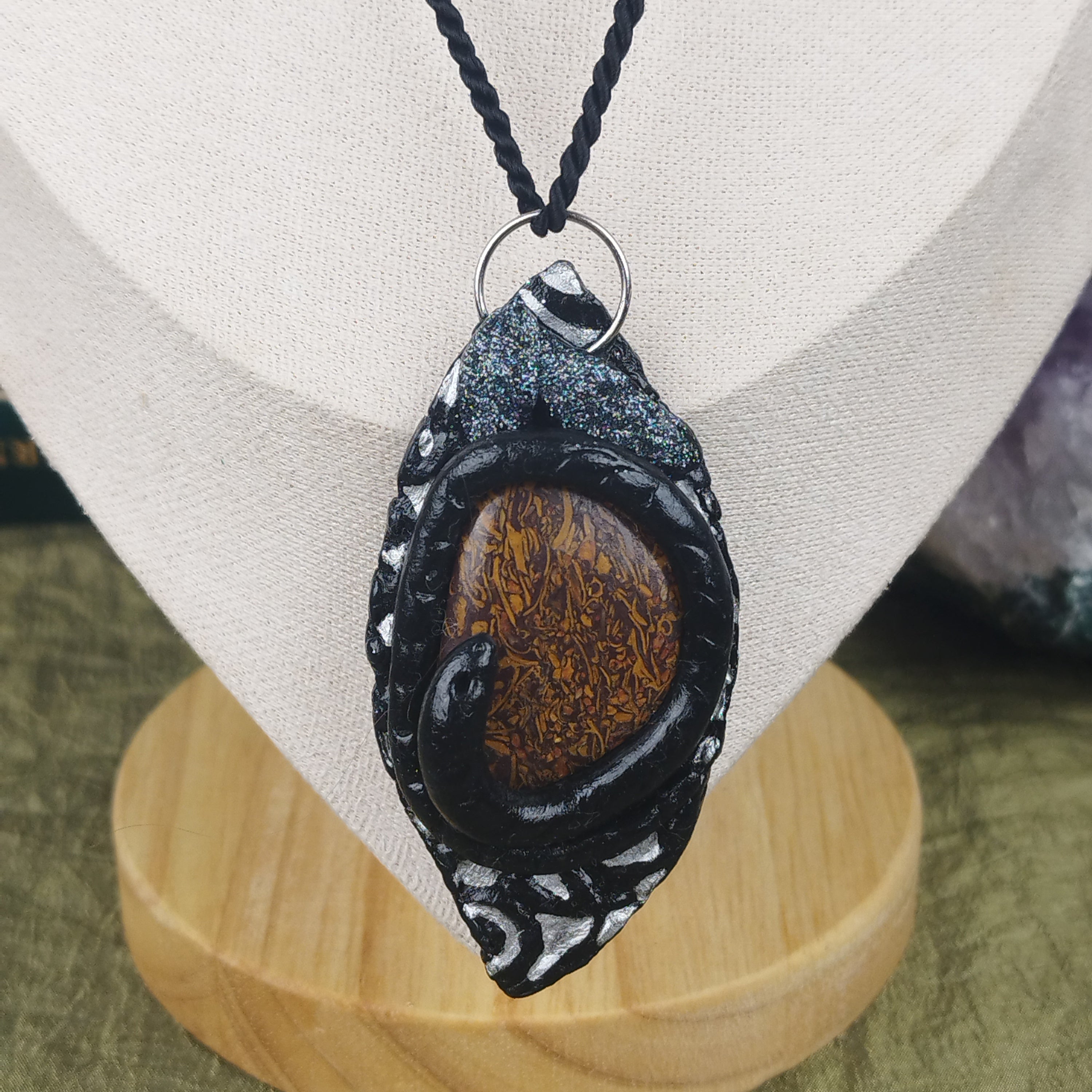 Schmuckset Metallschlange: Kette und Ohrringe