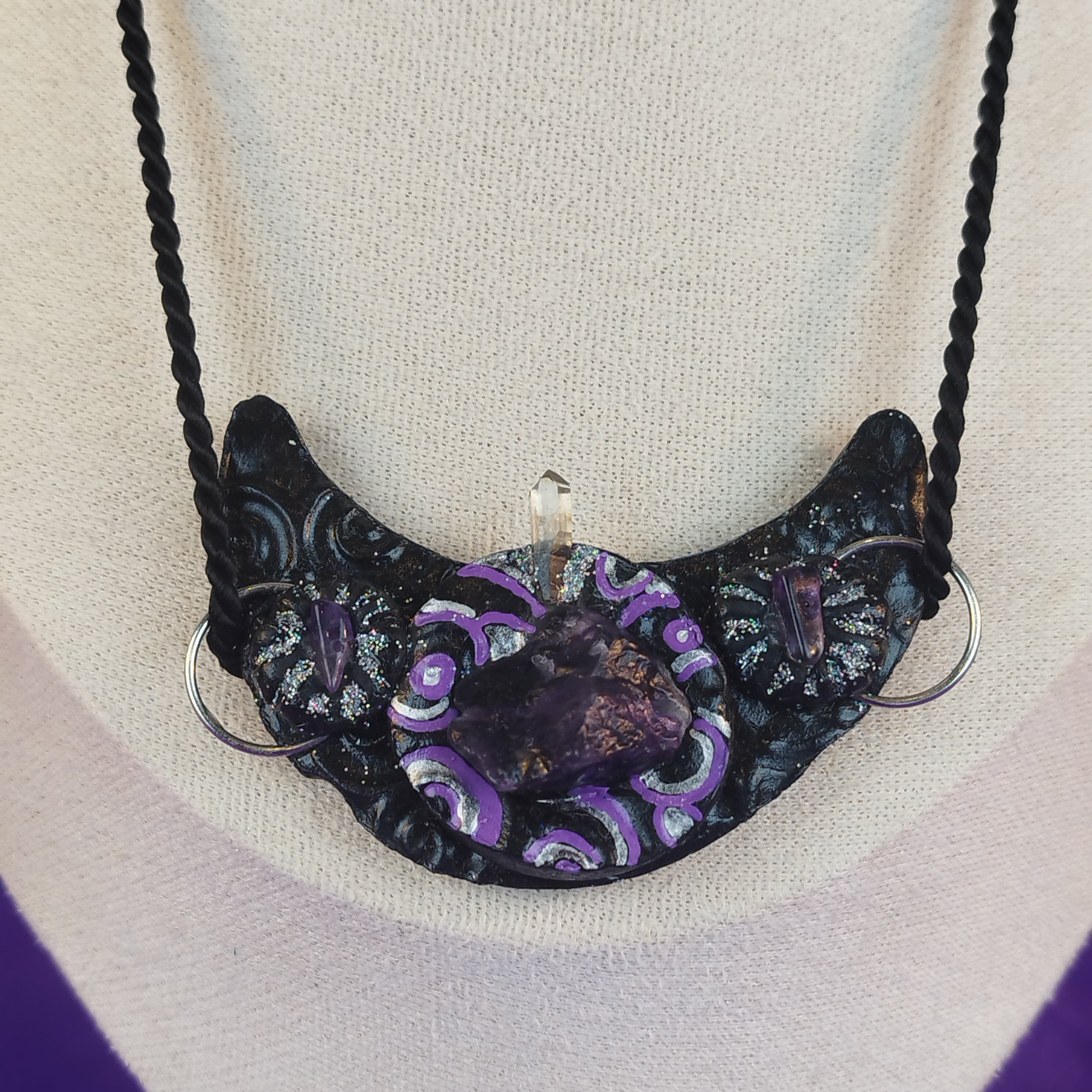 Kette Mondgöttin: Transformation in zwei Varianten